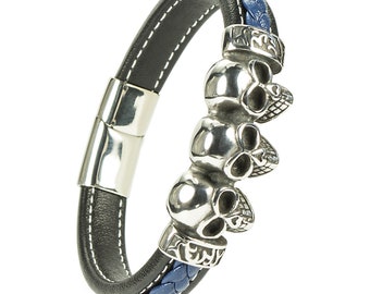 Rocker men's bracelet in genuine leather braided with skull and with magnetic clasp made of stainless steel blue color