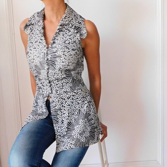 Silver Floral floral/70s Sleeveless Blouse/Party B