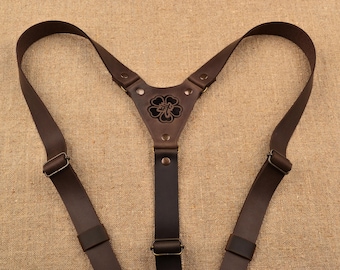 Personalized Leather Suspenders. Gift suspenders for groomsmen. Party accessories.