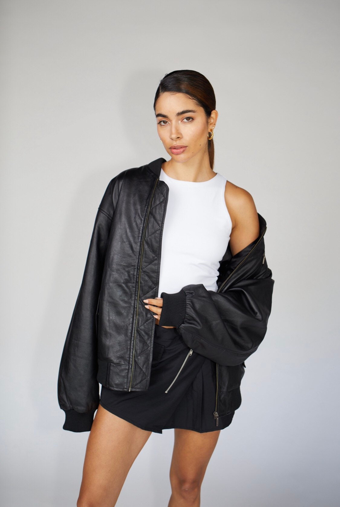 【希少レア】Y2K 90s 本革 レザー ボンバー ジャケット 黒 ブラック 90s vintaga ボンバージャケット 羊革 ブラック 短丈 y2k - メルカリ