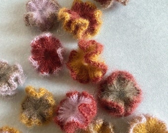 Mini Crochet Frilly Ruffle Scrunchies / Hair ties, bobbles, elastics/ mohair, natural yarn/ hair accessories braids plaits pigtails ponytail