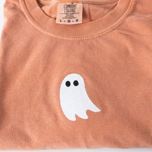 Embroidered Ghost T-shirt, Yam Colored T-shirt, Trendy Fall T-shirt, Cute Fall shirts for Women, Minimalist Fall Halloween Tee image 3