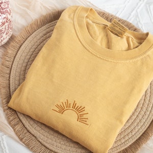Embroidered Sun Tshirt, Embroidered Sunshine tshirt, Embroidered Summer Tshirt, Embroidered Boho Shirt, Trendy Tshirts for Men Women