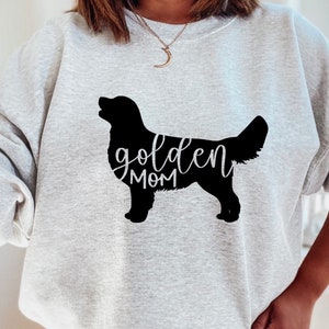 Golden Retriever Sweatshirt, Custom Dog Mom Sweatshirt, Golden Retriever Mom Sweatshirt, Golden Mom Sweatshirt, Cute Golden Retriever Shirt