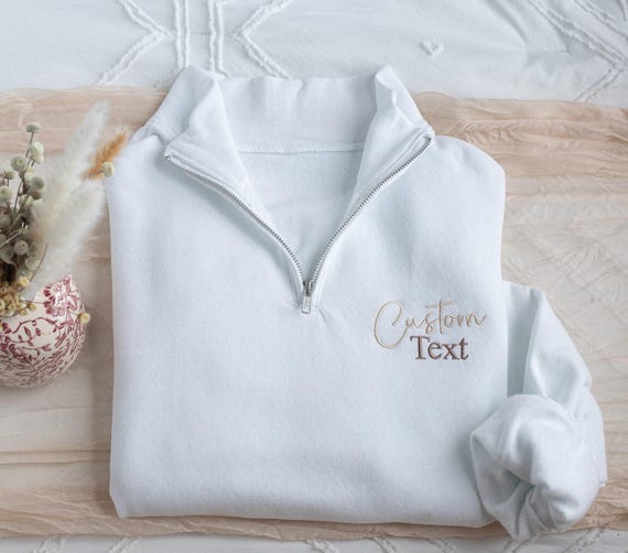 【GRAVER】White Flower Embroidery Half Zip Up Sweatshirt GRAVER】White Flower Embroidery Half Zip Up Sweatshirt