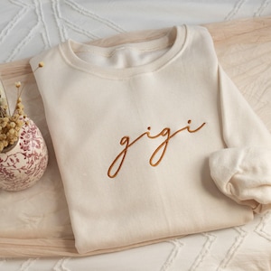 Embroidered Gigi Sweatshirt: Personalized Grandmother Gift