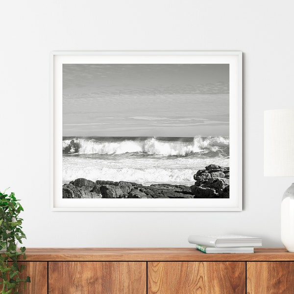 Sea wave art print, Breaking wave photo, Ocean wave wall art in black and white, Printable sea poster, Sea horizontal photography print