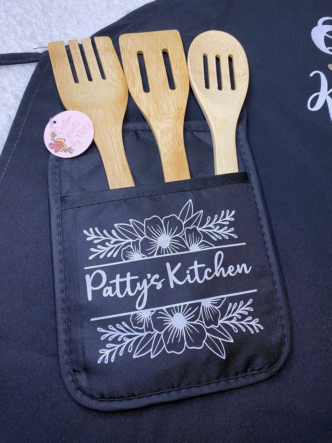 Kitchen gift set / Queen of the kitchen Apron set/gift for the Etsy