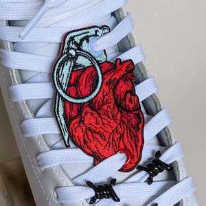 Roller Skate Shoe Patch Laces accessories Grenade Heart Red bleeding