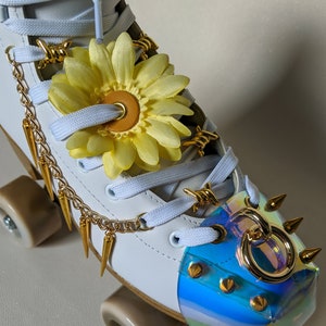 Roller Skate Shoe Charm Patch Laces accessories - Flower Daisy Sunflower Rainbow: Reinforced eyelets