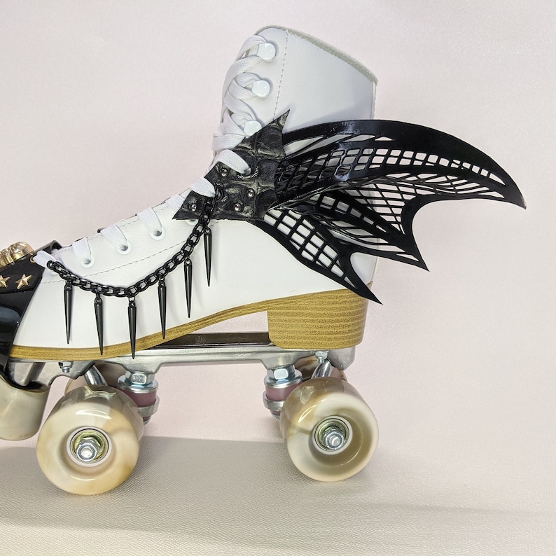 Roller skate Black Bat, Butterfly, Wasp, Bee, Stinger 3D Wings - Pair. Lace charm, lace accessory for boots, skates, shoes 