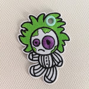 Rollschuh Aufnäher Schnürsenkel Accessoires Beetlejuice Voodoo Puppe Schlange Sandwurm