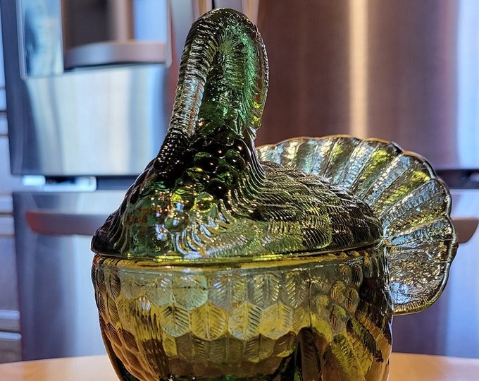 Vintage/ L.E. Smith Antique Green Glass Covered Turkey Dish/ 19721981