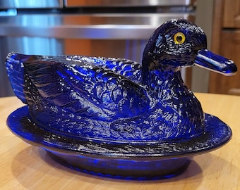 Vintage/ Westmoreland Royal Blue Oval Covered Glass Duck Dish/ Circa 1980/ Westmoreland Glass Co Cobalt Glass Covered Eight Inch Duck Dish