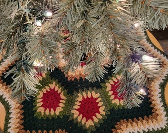 Granny Ripple Tabletop Pencil Tree Skirt/ Vintage Crochet Pattern & Primitive Yarn Shades/ Old World Christmas Tree Skirt/ Holiday Trimmings