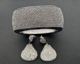 Handmade, Stunning Women Hypoallergenic Black Alloy And Crystal paved earrings