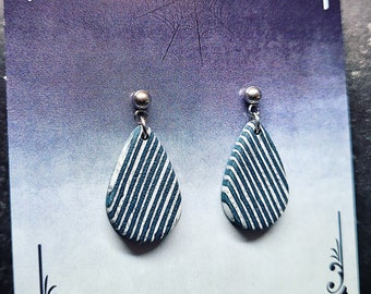 Jolies boucles d'oreilles à rayures, bijoux modernes, clous d'oreilles uniques et élégants, mode printanière, clous en acier inoxydable, cadeau pour maman, cadeau d'anniversaire, larme