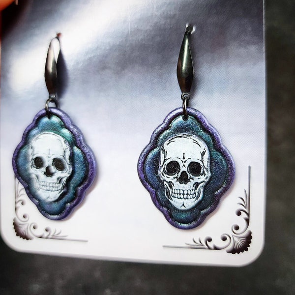 Pretty Skull Earrings, Cute Spooky Vibes, cute Halloween, Pretty Halloween Jewelry, Gift for wife, vintage style, gift for teenager, macabre
