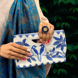 Mewer Clutch - Clutch de cuentas hecho a mano con diseño floral y de pájaros