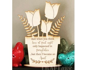 Precis när du tror att kärlek bara hände i sagor .... Tant hylla sitter - SVG - Laser Cut fil - DIREKT NEDLADDNING