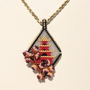 Año Nuevo Chino, Tutorial de Colgante Pagoda, Colgante con Cuentas, Puntada Peyote, Vaina Peyote, Cuentas de Forma Libre, Regalo de Año Nuevo Chino