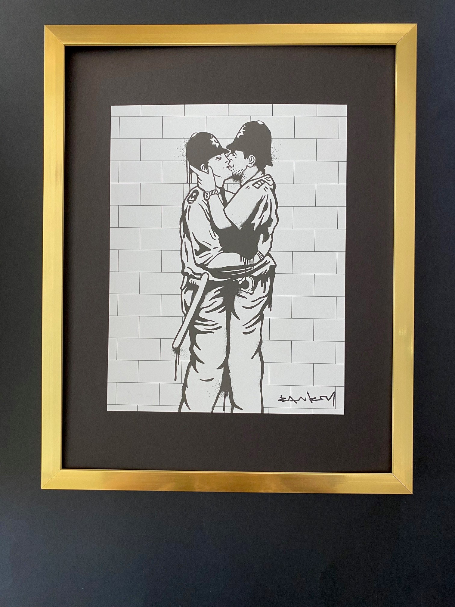 Banksy  絵画  紙本  肉筆 額縁 il_fullxfull.4438837645_gkjz.jpg