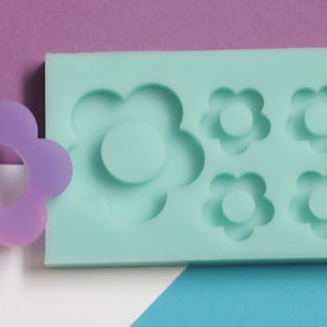 1 34 Wide 3mm Deep Crescent Moon Shape Round With Hole Earring Silicone Mold For Resin