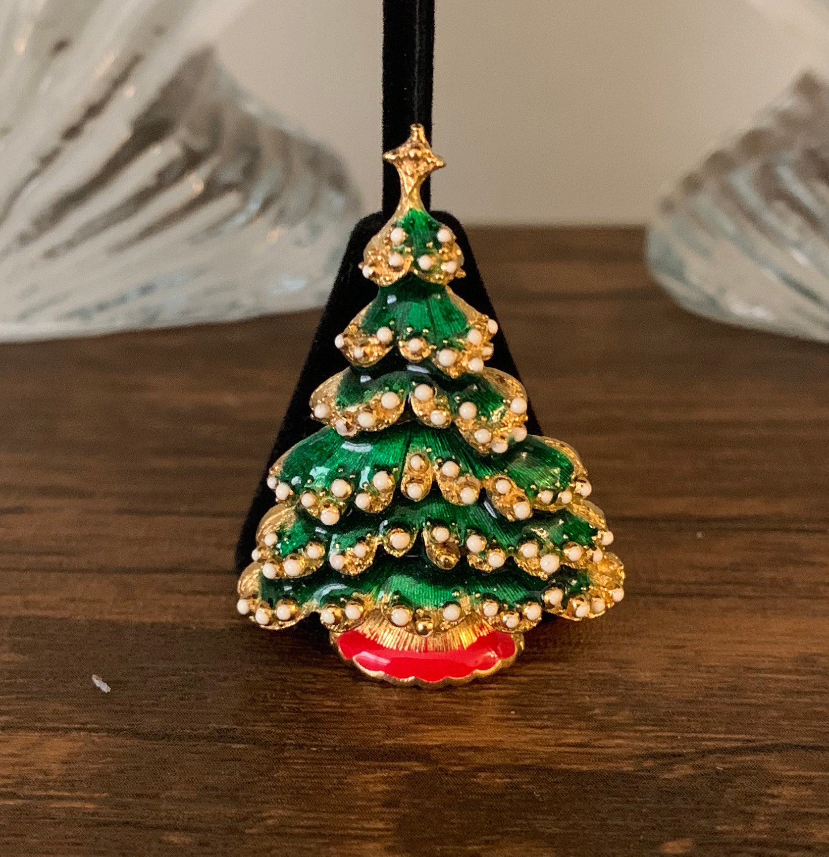 Weiss christmas tree brooch deals