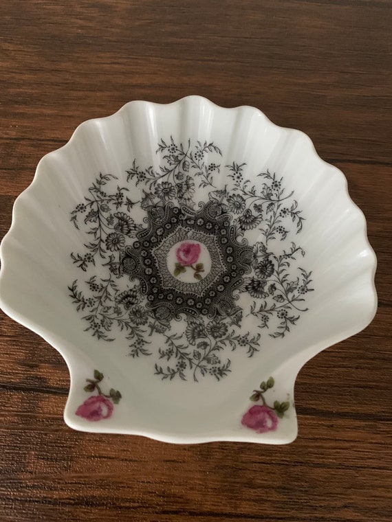 Limoges Porcelain Caviar / Trinket Dish