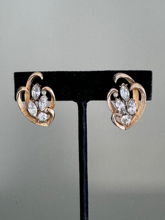 Vintage Brushed Goldtone Rhinestone Clip-On Earrin