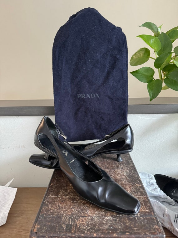 Vintage Classic Kitten Heel Shoes from Prada