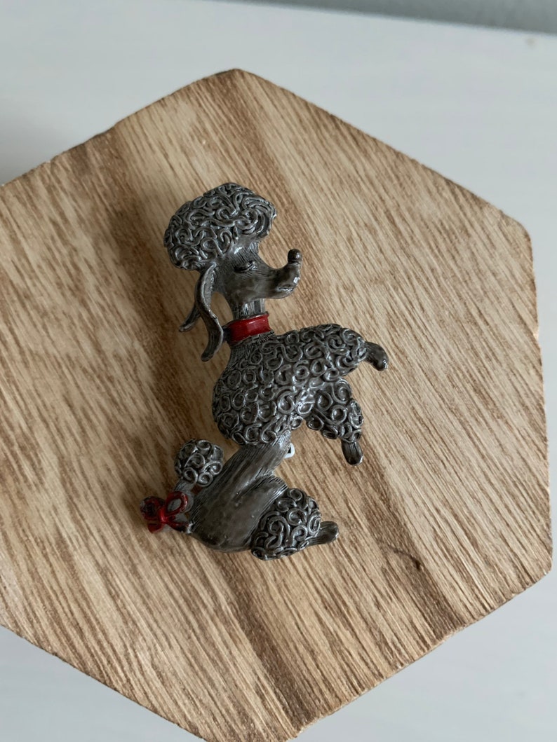 Vtg 50s Christmas Gerry\u2019s Enamel Spaghetti Grey Poodle Dog Red Bow Pin Brooch