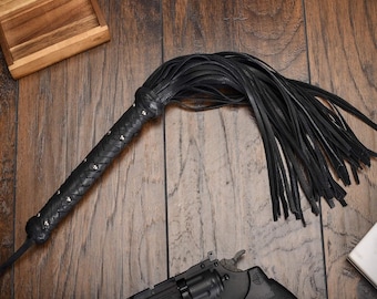 Leather Flogger Whip Black Leather Flogger with Long Tails Strong Heavy Handle for Comfortable Grip