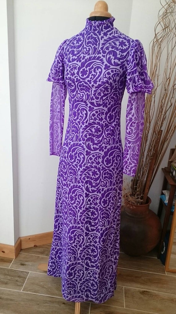Vintage late 1960s early 1970 empire line maxi dre
