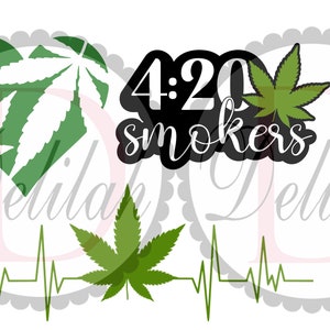 Könnte beinhalten: Grünes Marihuana-Blatt in Herzform, eine schwarze Grafik mit dem Text "4:20 smokers" und ein grünes Marihuana-Blatt mit einer Herzschlaglinie darunter.
