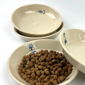 Bol en céramique pour animaux de compagnie avec autocollants mignons - Poterie pour animaux de compagnie - Poterie tournée