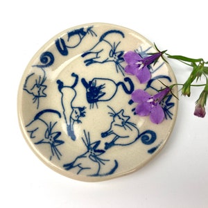 Cute Little Ceramic Dish - Handmade Jewelry Holder - Ring Dish - Incense Holder