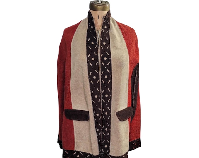 Vintage 1960s Suede Cape Poncho With Zipper | Bohemian, Hippie, Vintage  Style, Flap Pockets, Boho style.