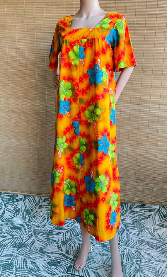 Vintage Traditional Hawaiian Muumuu Dress | Made in Hawaii Women's Size Large | Selvedge /TIKI/Aloha/Ohana/Luau/Tiki Oasis/Made in Hawaii