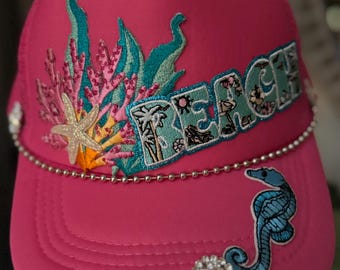 Dark pink Beach trucker hat