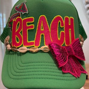 BEACH trucker hat !   Green trucker hat.   Beach theme .  Ladies .   Shells .  Vacation