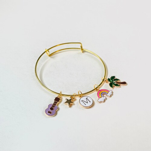 Bracelet jonc personnalisé à breloques : initiale, breloques personnalisées