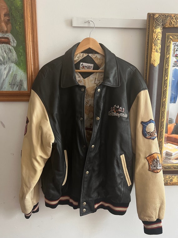 Looney Tunes vintage 2001 leather jacket