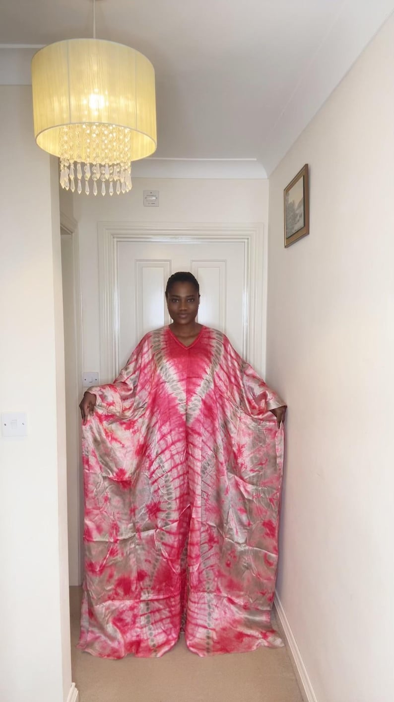 Adire Silk Boubou Dress with Head Tie: Plus Size African Kaftan 02