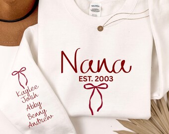 Personalized Nana Sweatshirt Gift ,Custom Grandkids Name on Sleeve, Nana  Shirt, New Grandmother Present for Grandma