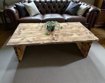 Distressed Farmhouse Coffee Table  | Handcrafted Solid Wood | Rustic Aged Finish, Reclaimed Wood Centrepiece