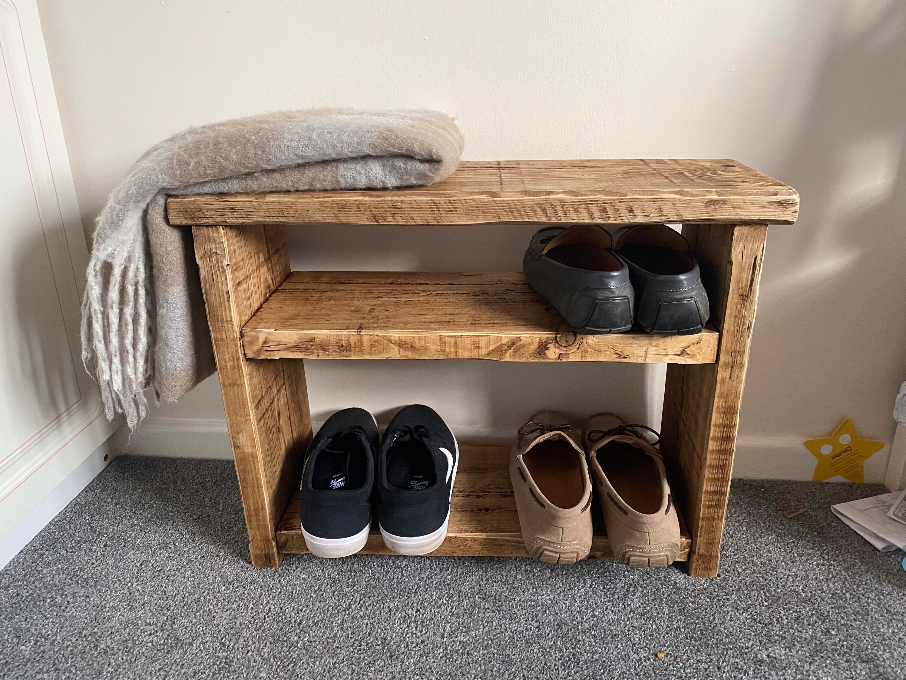 Rustic Handmade Crate Shoe Rack and Bench. Easy to Fix Together, No  Drilling. Excellent Quality Sturdy Shoe Storage. Dark Brown. 