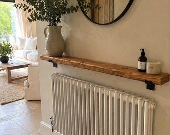 Estante para radiador de madera maciza / Estante de madera tallado a mano / Estante rústico con soporte (Reino Unido) / Tamaños a medida / Decoración del hogar hecha a mano