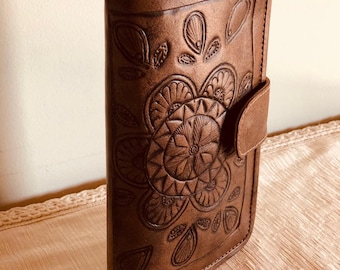 Handmade Floral Leather Wallet: Women's Clutch, Billfold Coin Purse