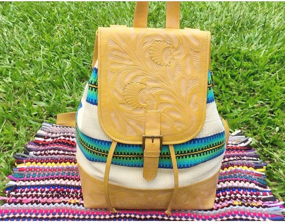 Handwoven Textile Backpack: Leather Flap, Colorful Boho Bag  display picture 1